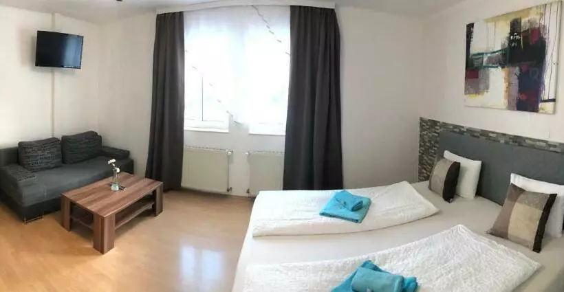 Standard-huone, Gasthaus & Hotel Backhendlstation