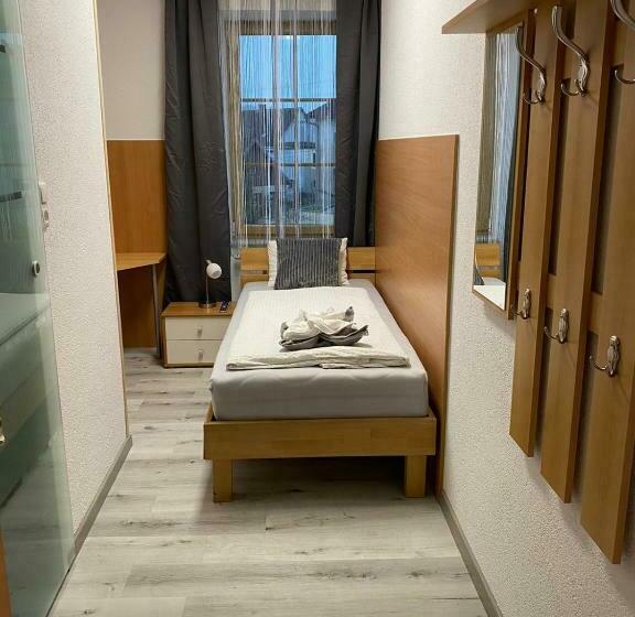 חדר סטנדרט יחיד, Gasthaus & Hotel Backhendlstation