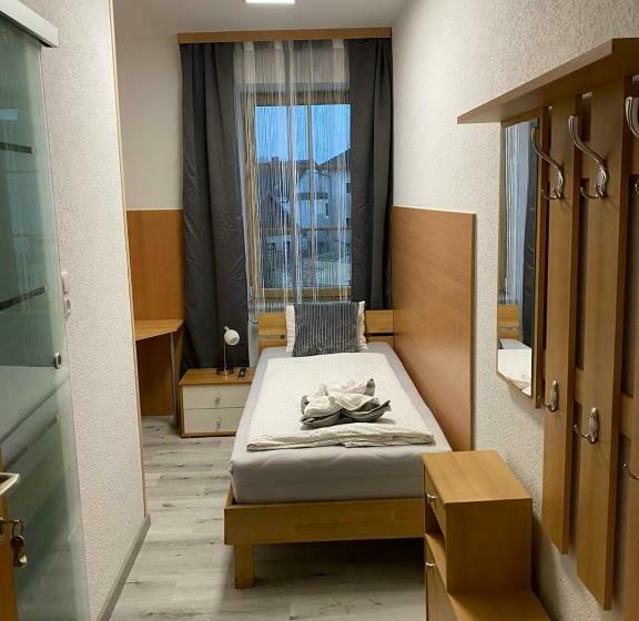 Quarto Estandar Individual, Gasthaus & Hotel Backhendlstation