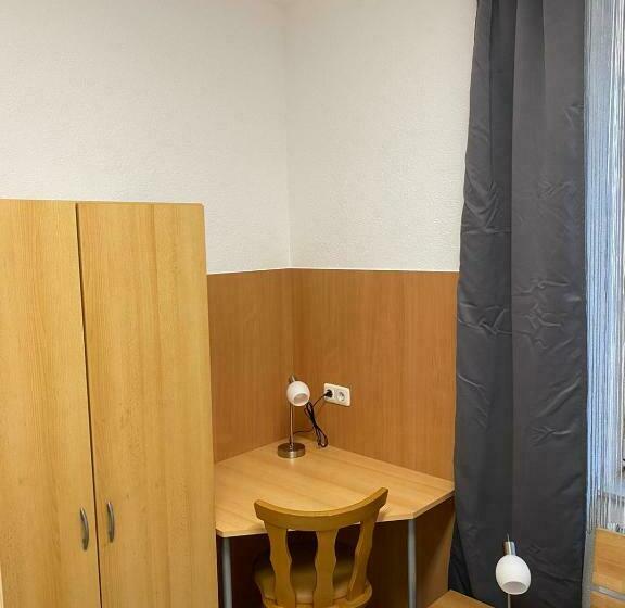 חדר סטנדרט יחיד, Gasthaus & Hotel Backhendlstation