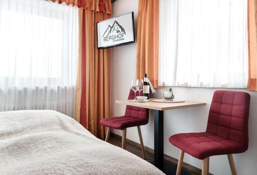 コンフォートルーム, Gasthof Pension Berghof