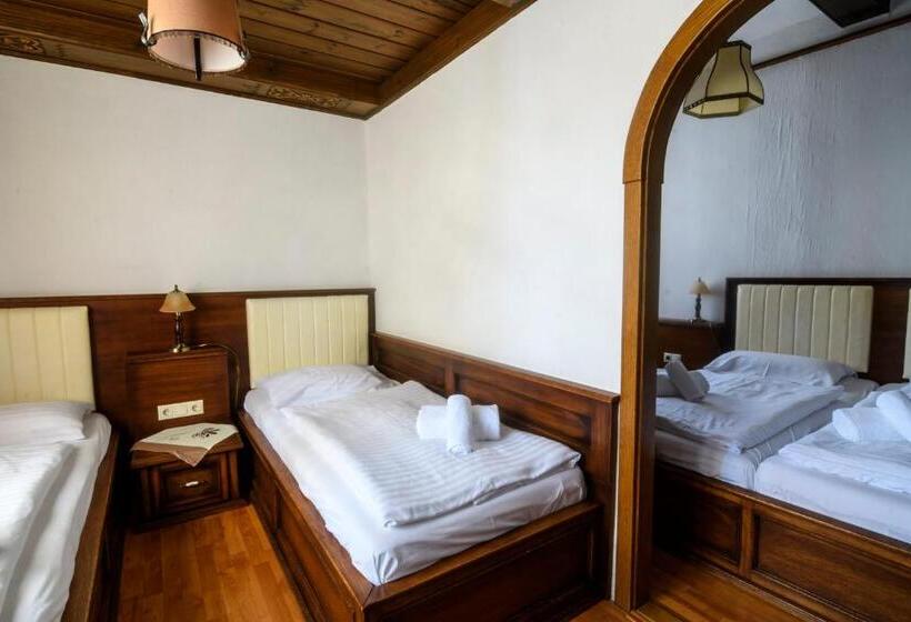 اتاق استاندارد چهار تخته, Gasthof Zum Jägerwirt