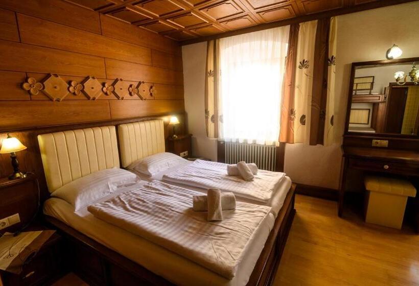 اتاق پنجتخته استاندارد, Gasthof Zum Jägerwirt