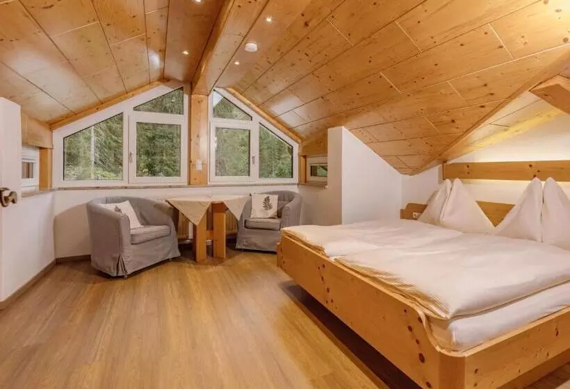 Huoneisto 3 Makuuhuonetta, Gästehaus Herrmann