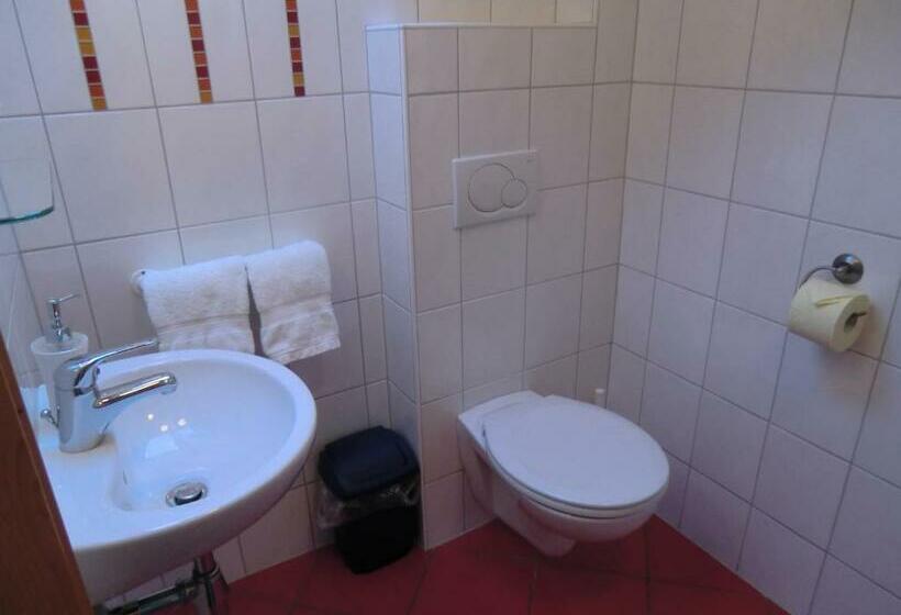 غرفة قياسية مزوَّدة بشُرفة, Haus Rye