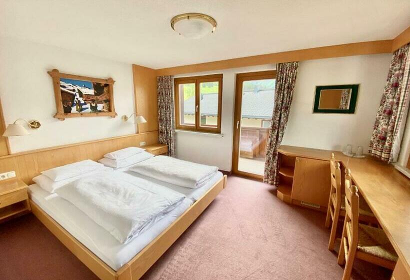 スタンダードルーム, Haus Schrofenstein