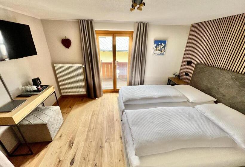 スタンダードルーム, Haus Schrofenstein