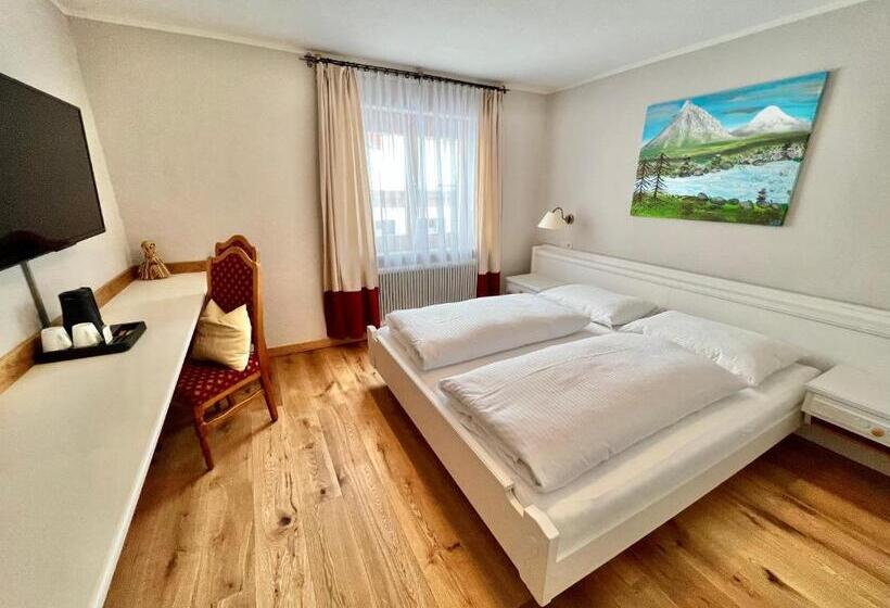 スタンダードルーム, Haus Schrofenstein