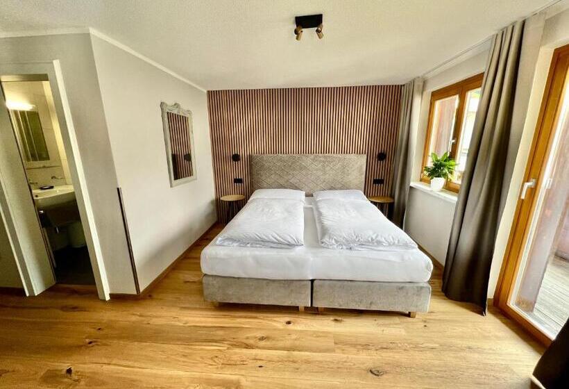 Номер Комфорт, Haus Schrofenstein