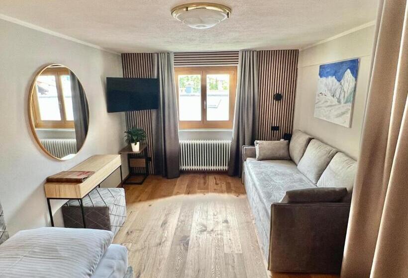 スタンダードシングルルーム, Haus Schrofenstein