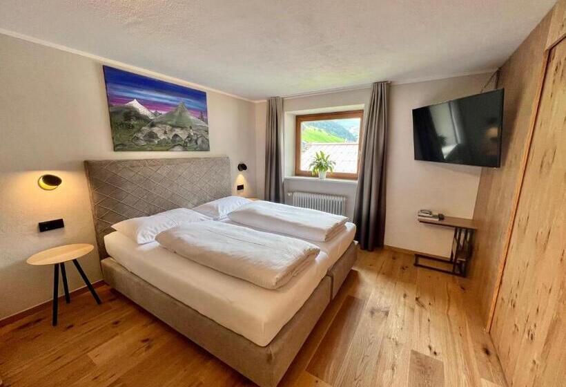 コンフォートトリプルルーム, Haus Schrofenstein