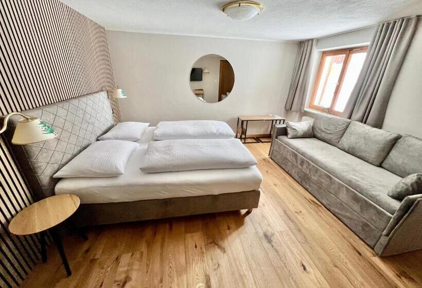 コンフォートトリプルルーム, Haus Schrofenstein