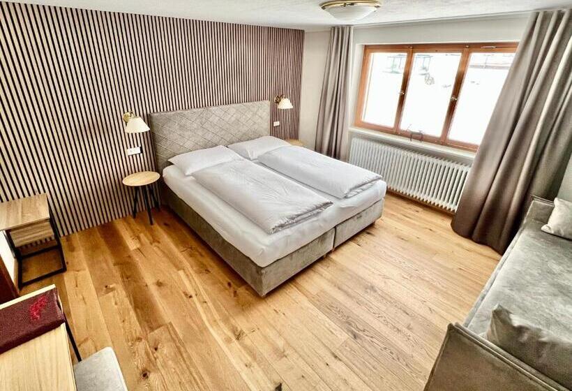 コンフォートトリプルルーム, Haus Schrofenstein