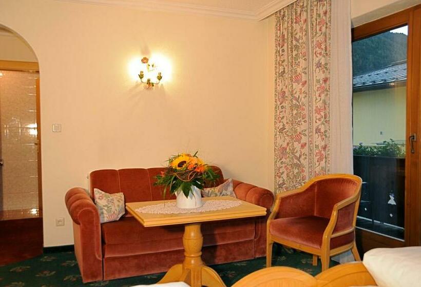 수피리어 룸, Neuwirt