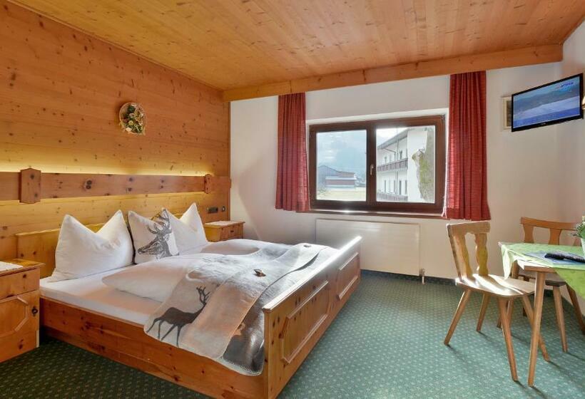 Номер Стандарт, Pension Hüttwirt