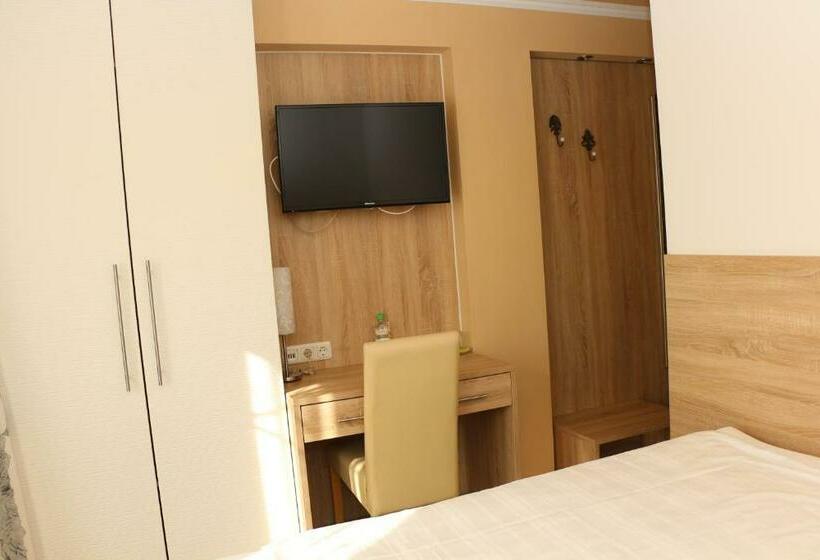 اتاق استاندارد یک نفره, Pension Wachau