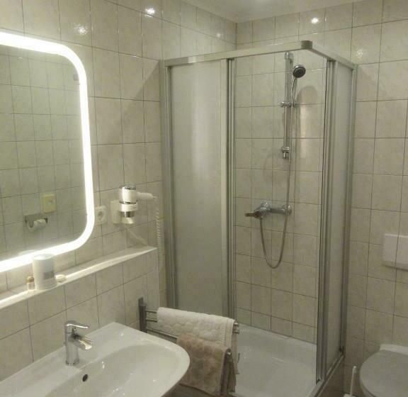 اتاق استاندارد یک نفره, Pension Wachau