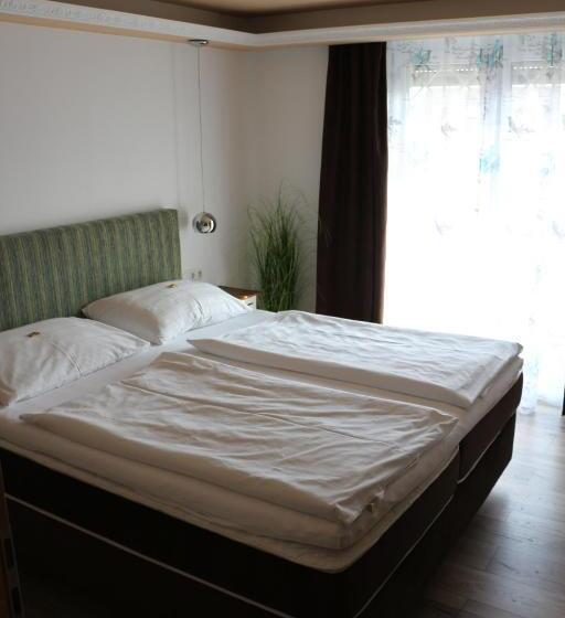 اتاق استاندارد یک نفره, Pension Wachau