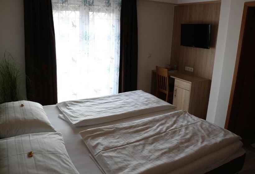 اتاق استاندارد, Pension Wachau