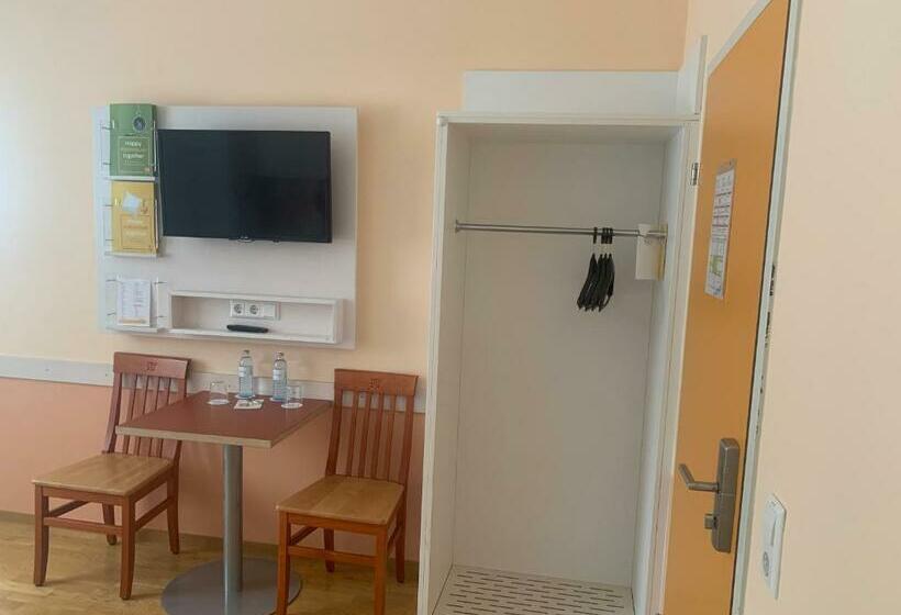 غرفة قياسية ثلاثية, Jufa Hotel Hochkar