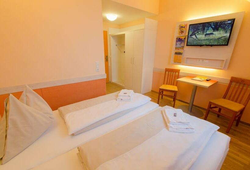 اتاق استاندارد یک نفره, Jufa Hotel Hochkar