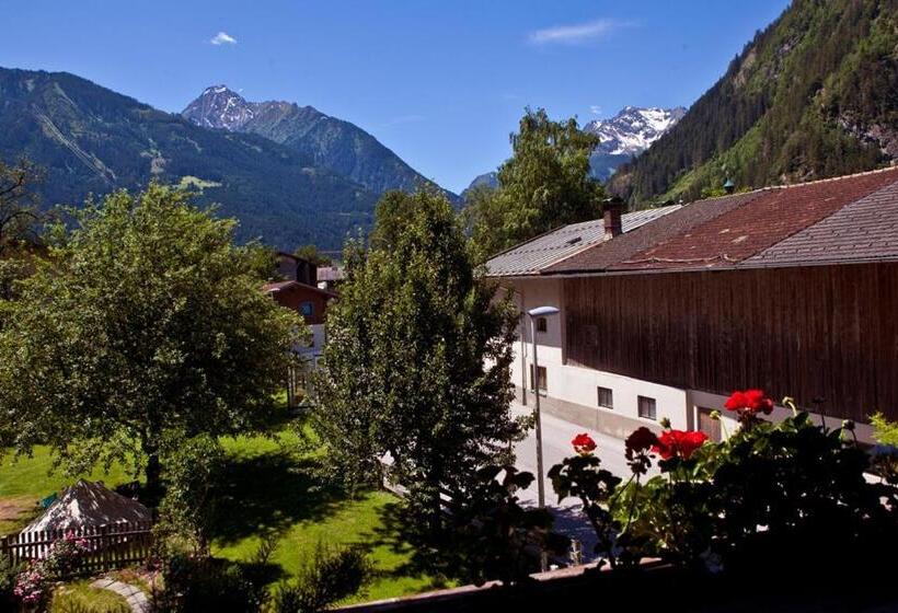 발코니 수피리어 룸, Landhotel Denggerhof