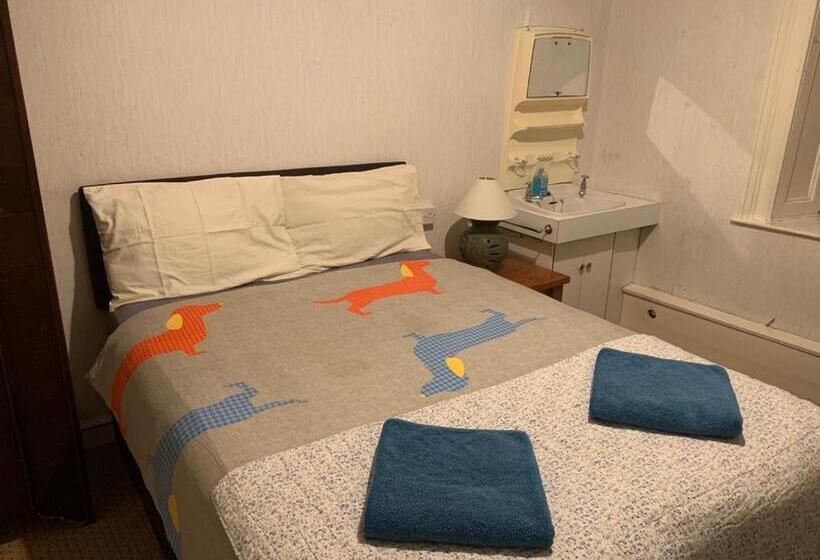 غرفة قياسية, Presentation Convent