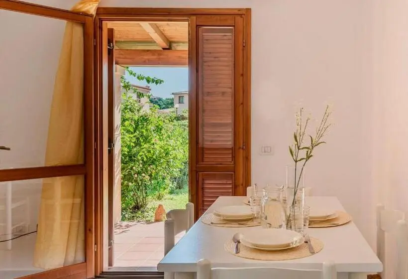 2ベッドルームアパートメント, Apartments With Air Conditioning And Private Outdoor Area In The Center Of San Teodoro