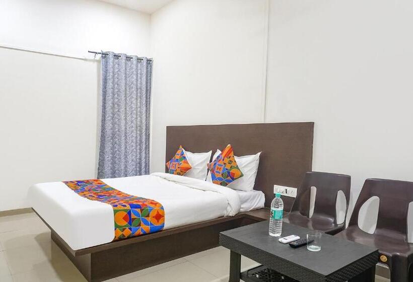 חדר דלוקס, Fabhotel Om Sai   Nr Nashik Railway Station