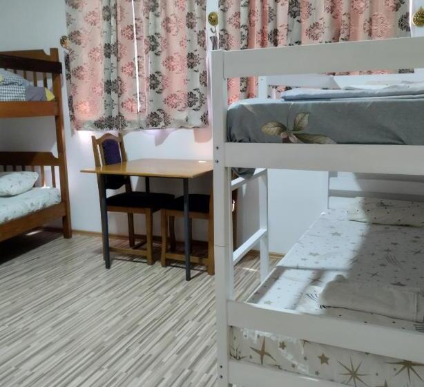 تختخواب در اتاق مشترک, Hostel Ora