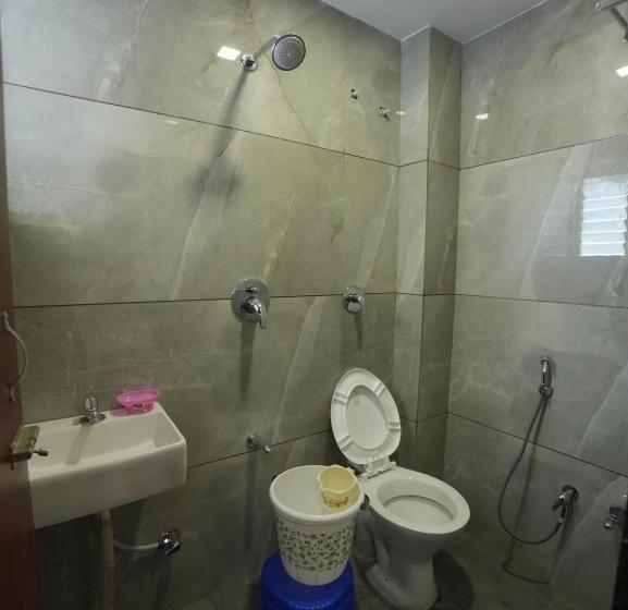 اتاق استاندارد, Balaji Square