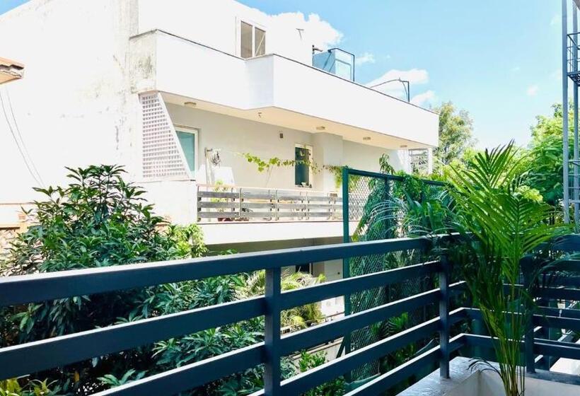 スタンダードスタジオ, Bluo Studio1 Dlf Cybercity Balcony, Gym Tt, Lift