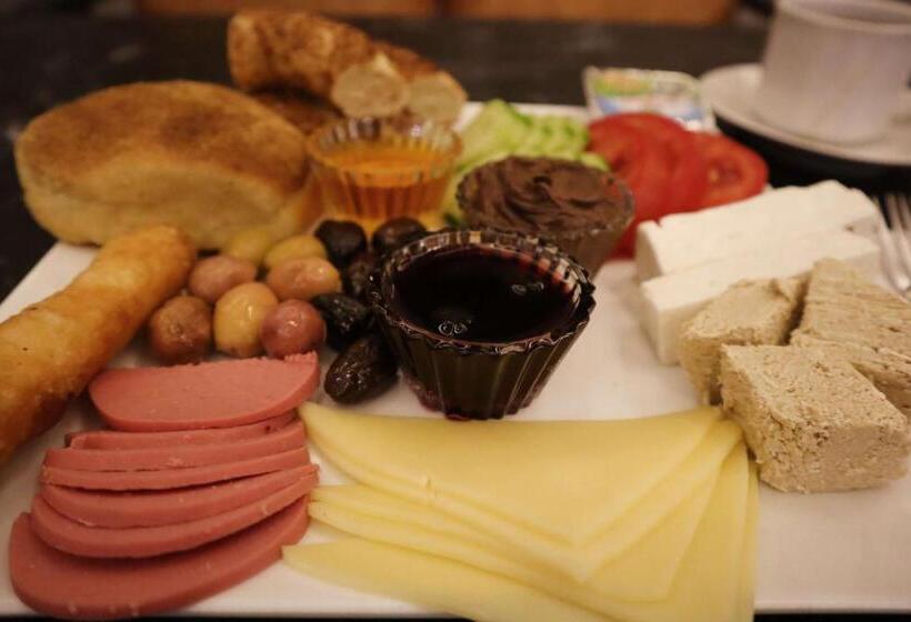 غرفة عائلية, Grand Onur