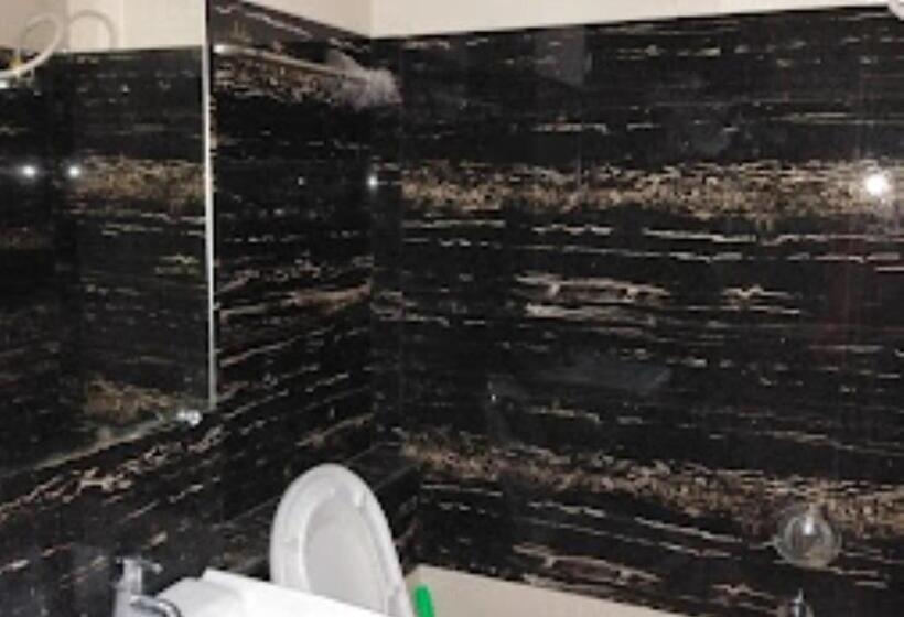 غرفة ديلوكس سرير كينج, Raj Residency Jalgaon