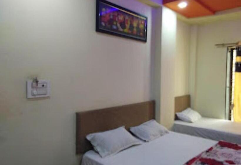 غرفة ديلوكس سرير كينج, Raj Residency Jalgaon