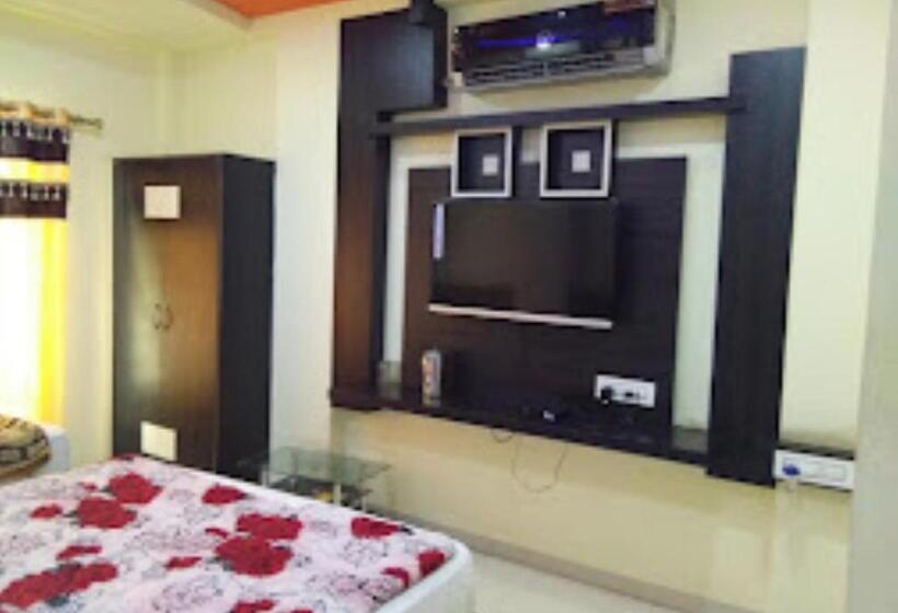 غرفة ديلوكس سرير كينج, Raj Residency Jalgaon