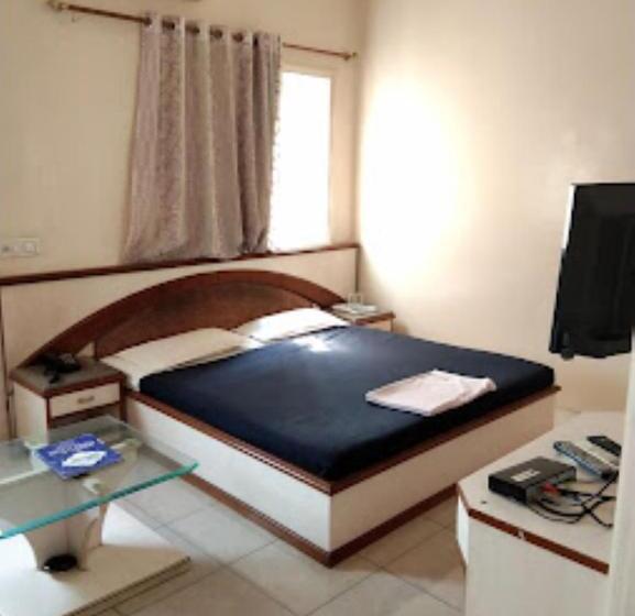 غرفة ديلوكس, Suvidha,akola