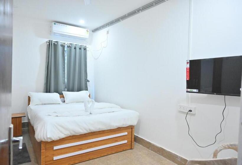 スタンダードルーム, Collection O The Oviya Grand