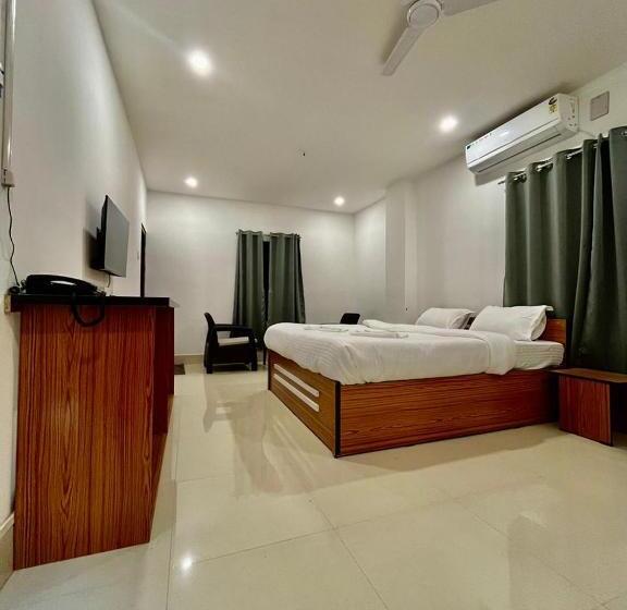 デラックスルーム, Collection O The Oviya Grand