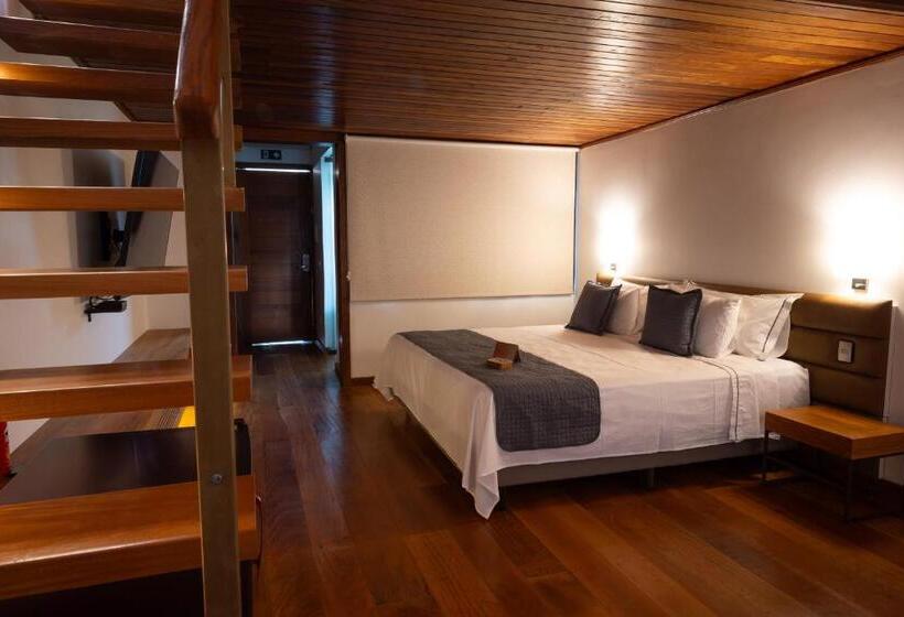 Номер Стандарт с Балконом, Tiradentes Boutique