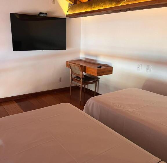 Номер Стандарт с Балконом, Tiradentes Boutique