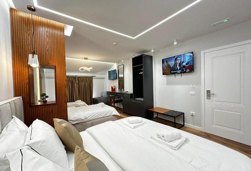 סוויטה אקזקיוטיב, Vila Lordev