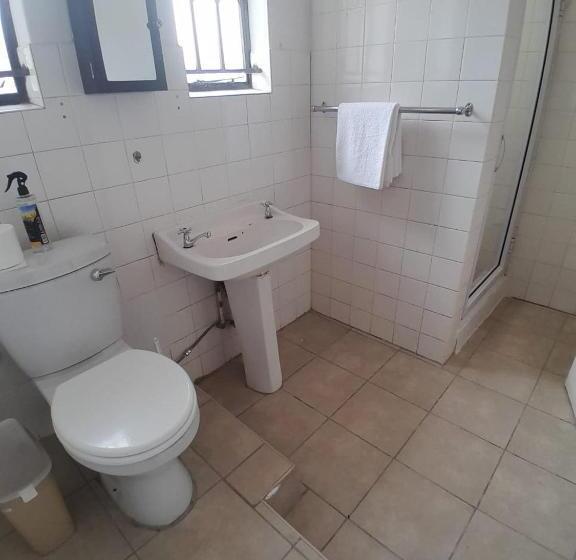 スタンダードルーム, Finchley Guest House
