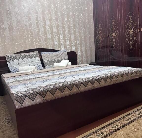 Deluxe Kolmen Hengen Huone, Qamar Family Guest House