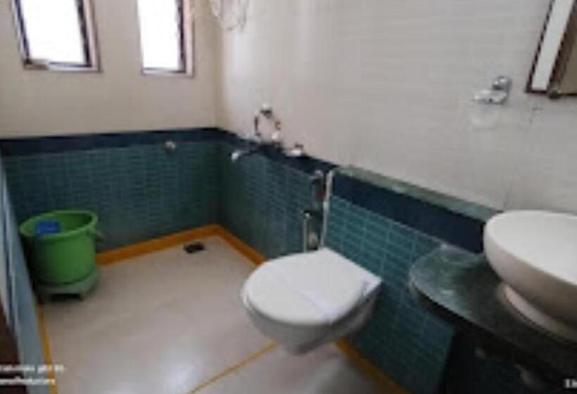 غرفة ديلوكس, Premier   Hotel In Saket Society Bhusawal