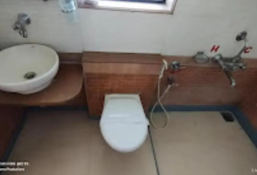 デラックスルーム, Premier   Hotel In Saket Society Bhusawal