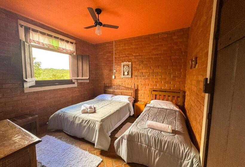 Quarto Triplo Estandar, Alecrim Pousada