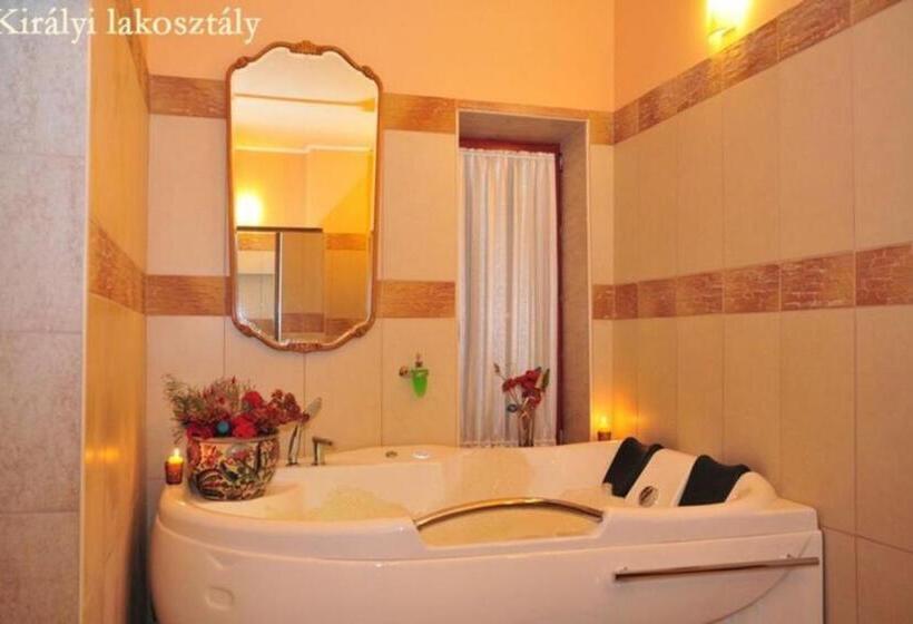 デラックススイート, Castle Resort & Wellness Spa Sóstó