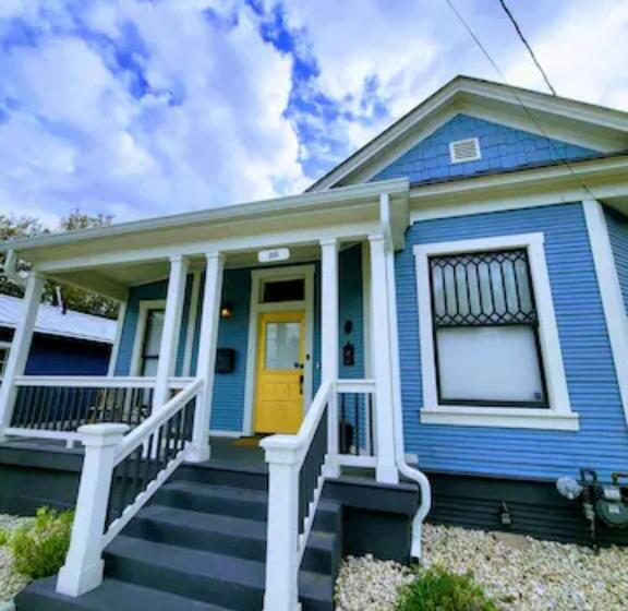 בית, 3 חדרי שינה, Lux Historic Home Swim Spa Golf Cart