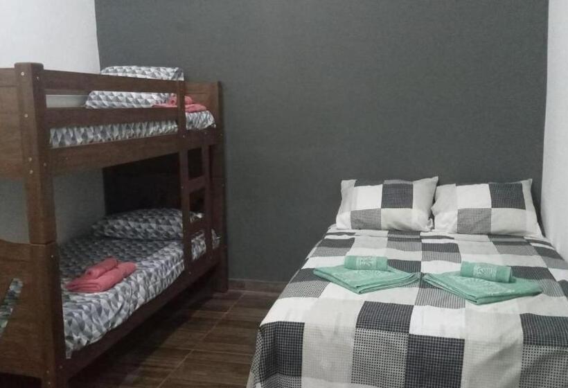 غرفة كلاسيكية رباعية, Cantinho Do Sossego   Kitnets